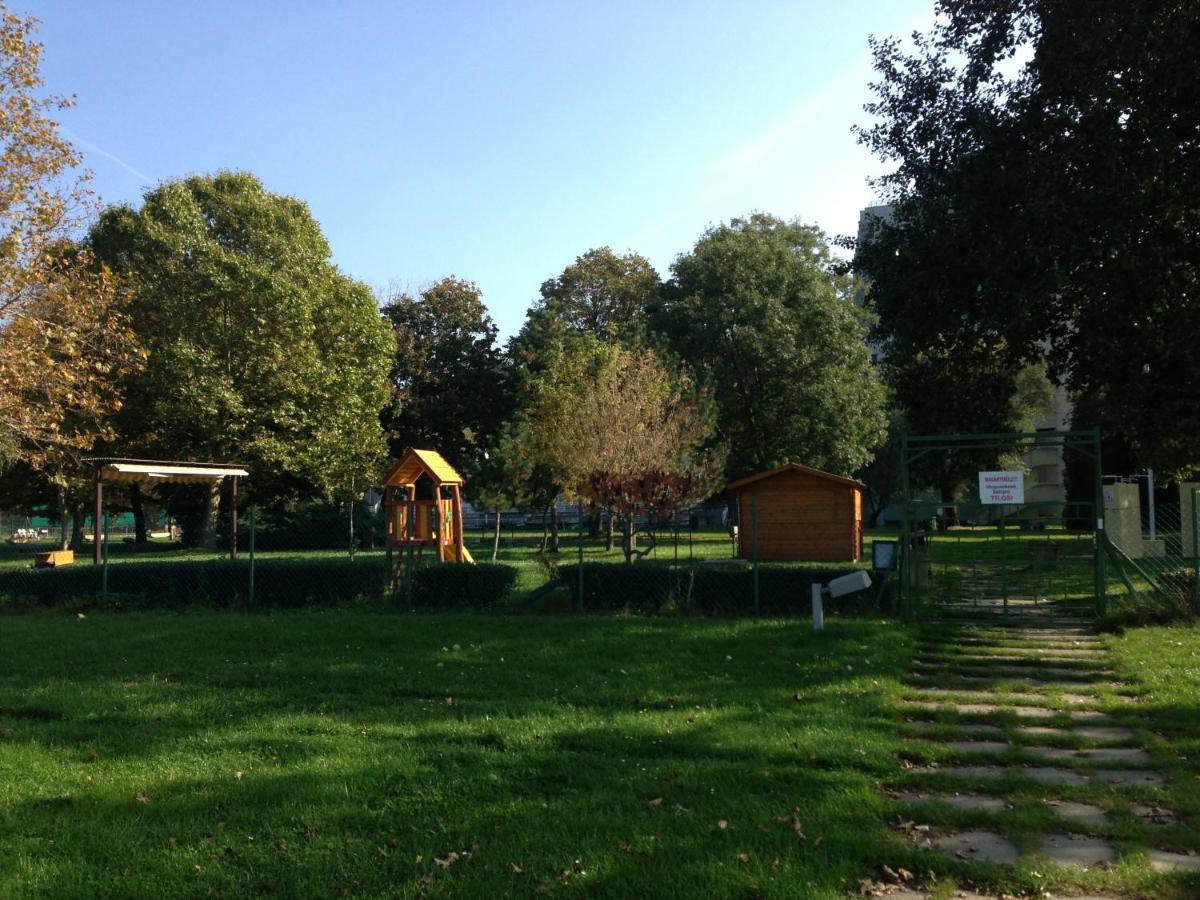 Fesztival Balaton Parti Apartman Balatonföldvár Exteriér fotografie